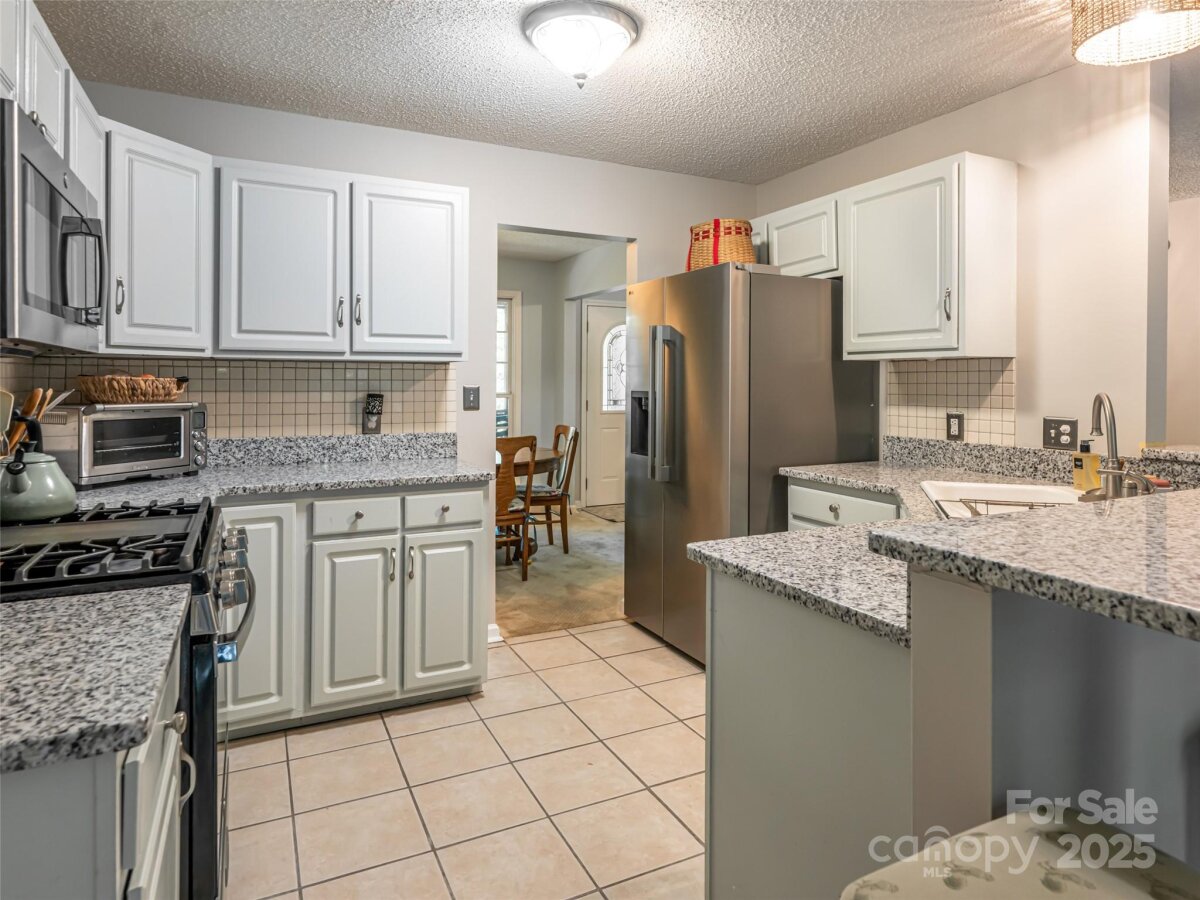 Avery Creek 16 4293165p