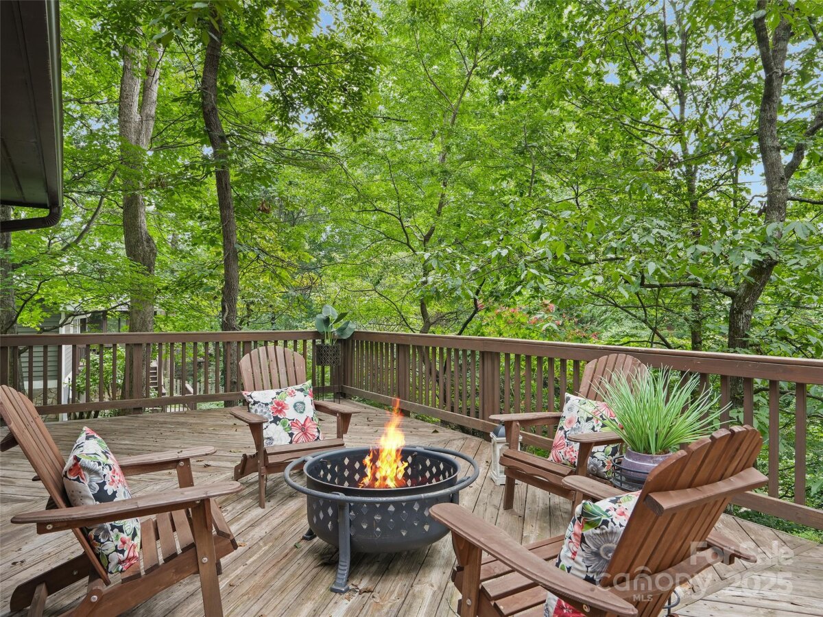 Avery Creek 9 4295273i