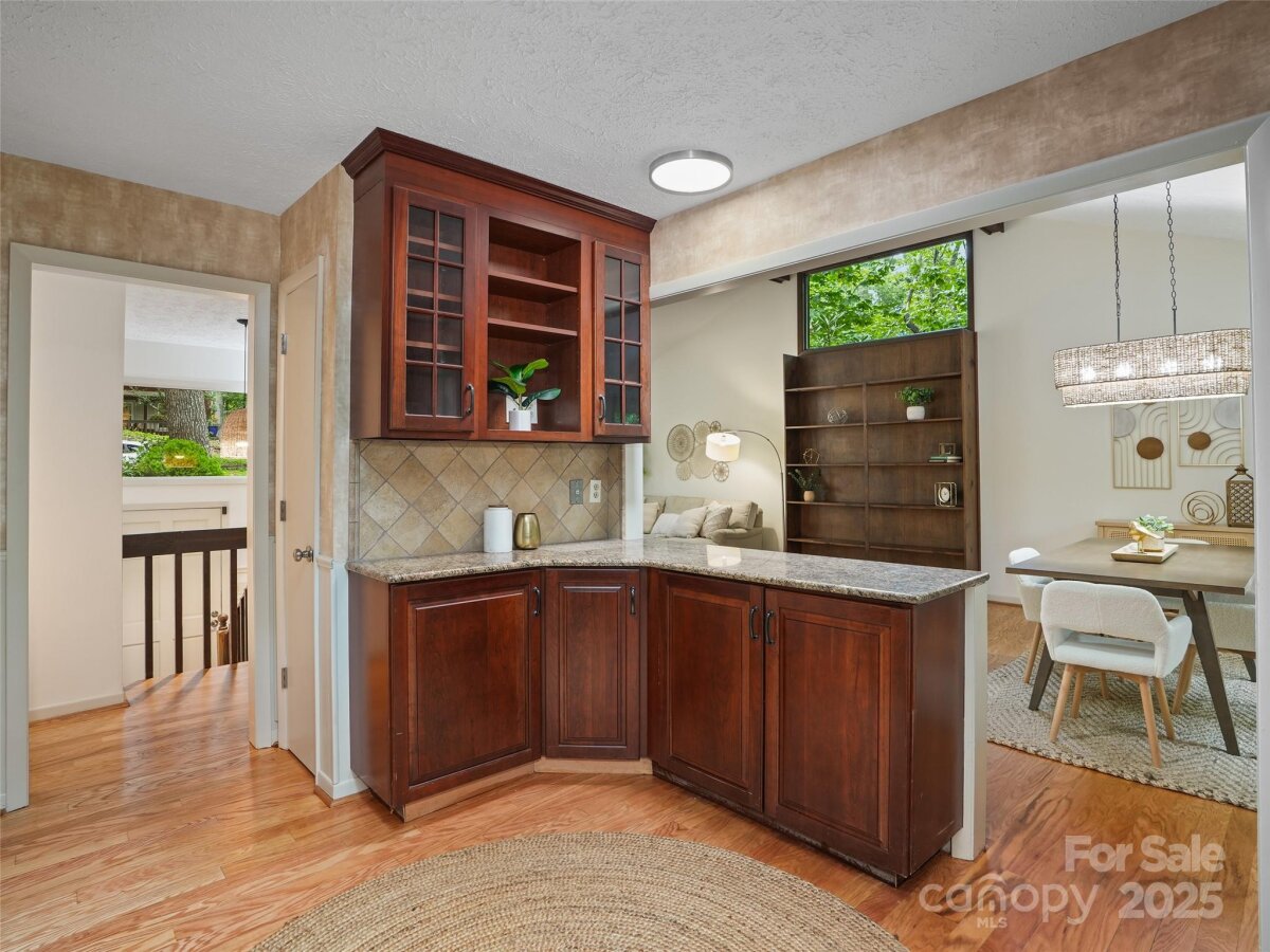 Avery Creek 10 4295273j