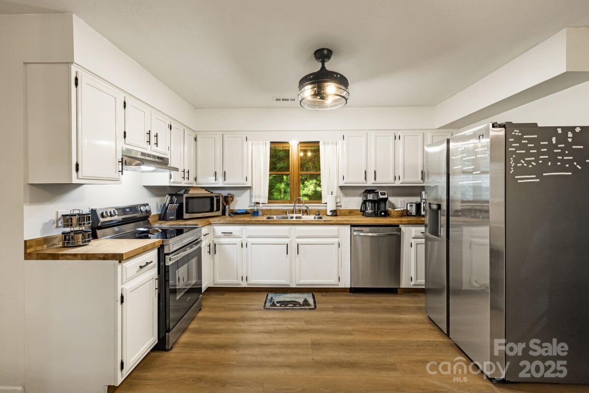 Weaverville 6 4295631f