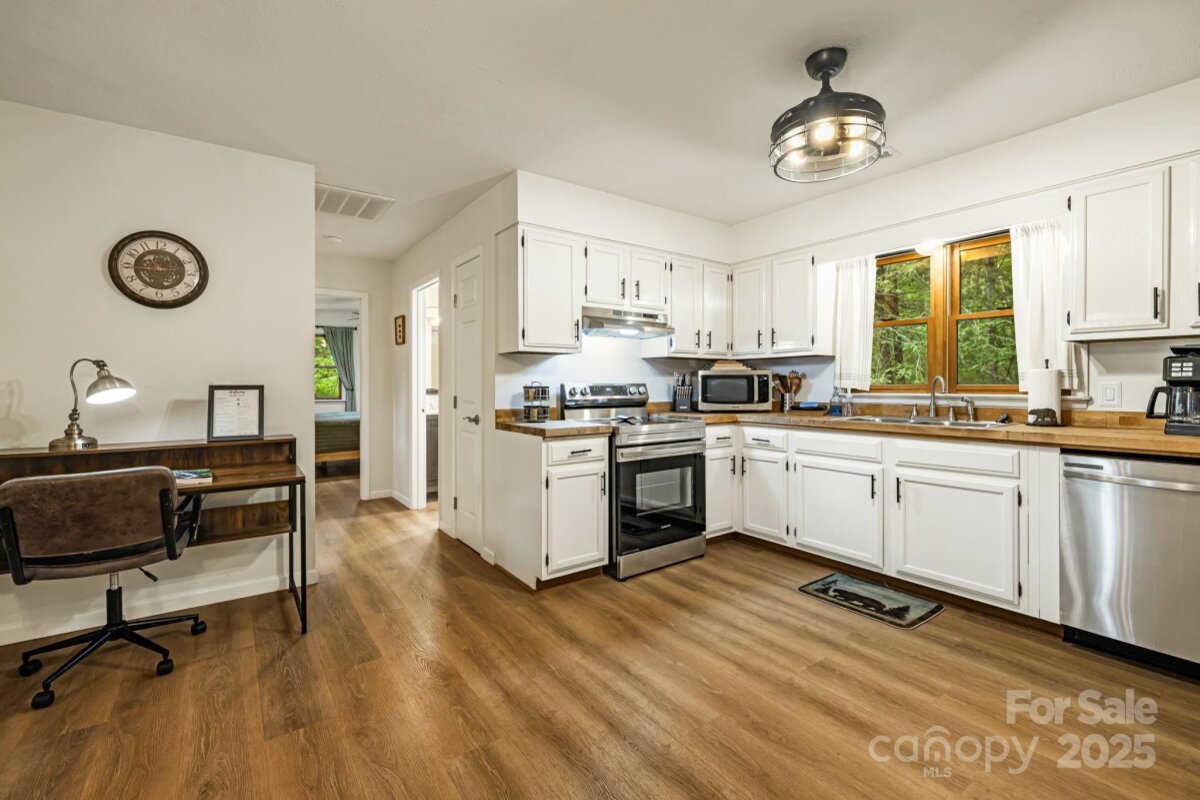 Weaverville 7 4295631g