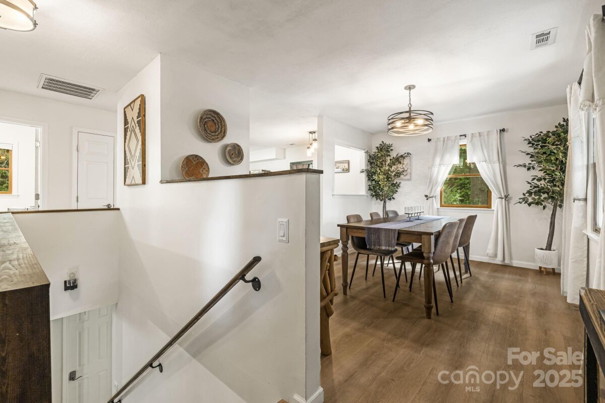 Weaverville 14 4295631n