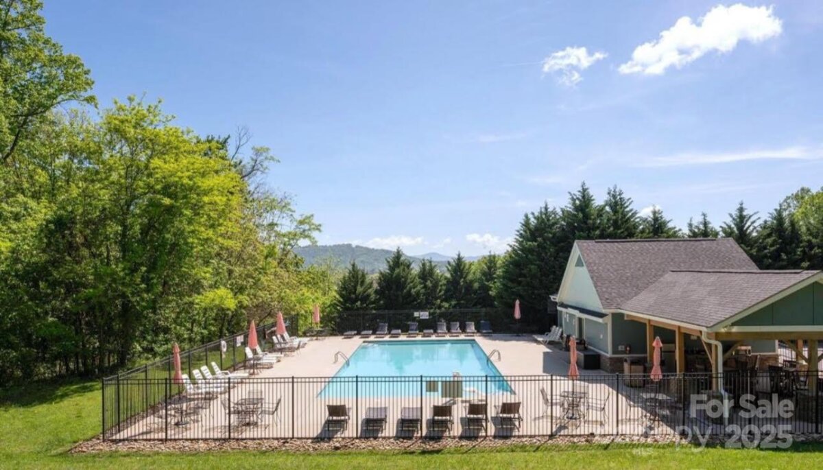 Avery Creek 4 4295929d