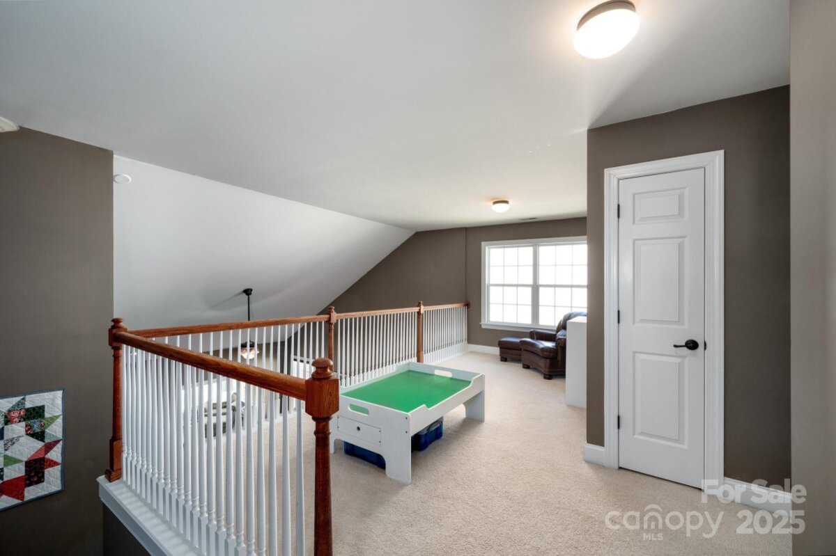 Avery Creek 22 4295929v