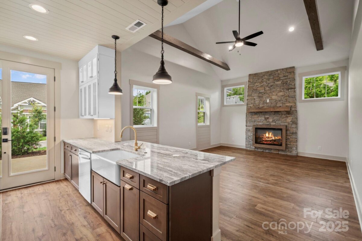 Avery Creek 7 4296825g