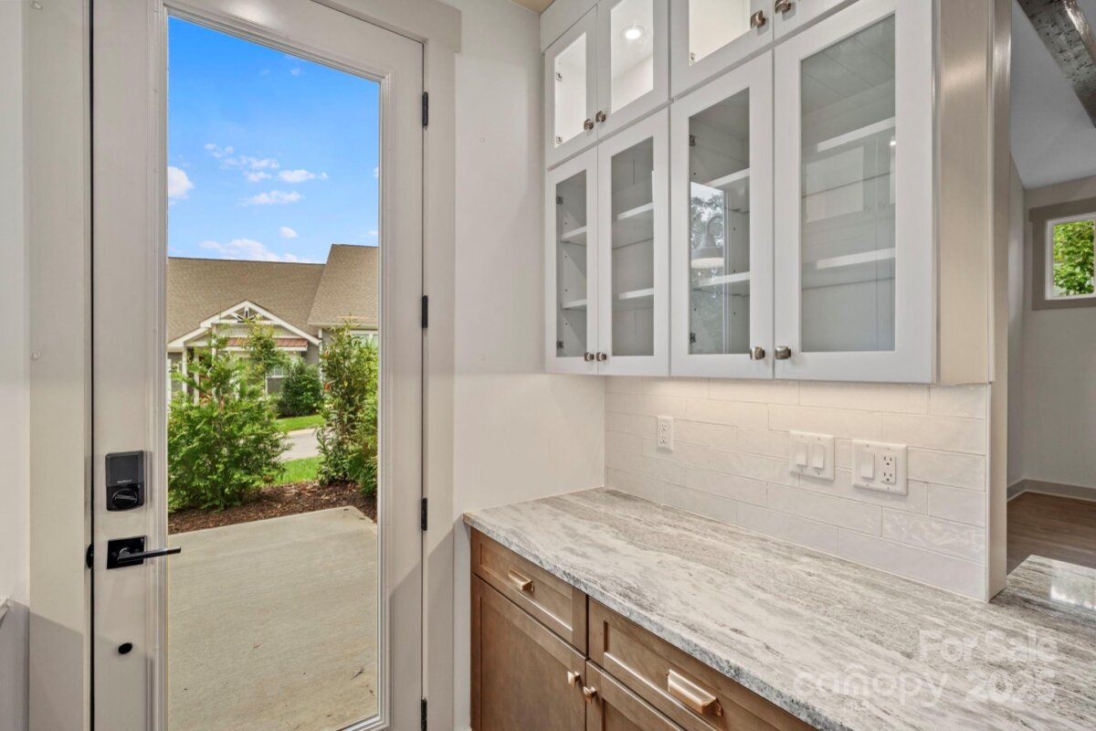 Avery Creek 11 4296825k