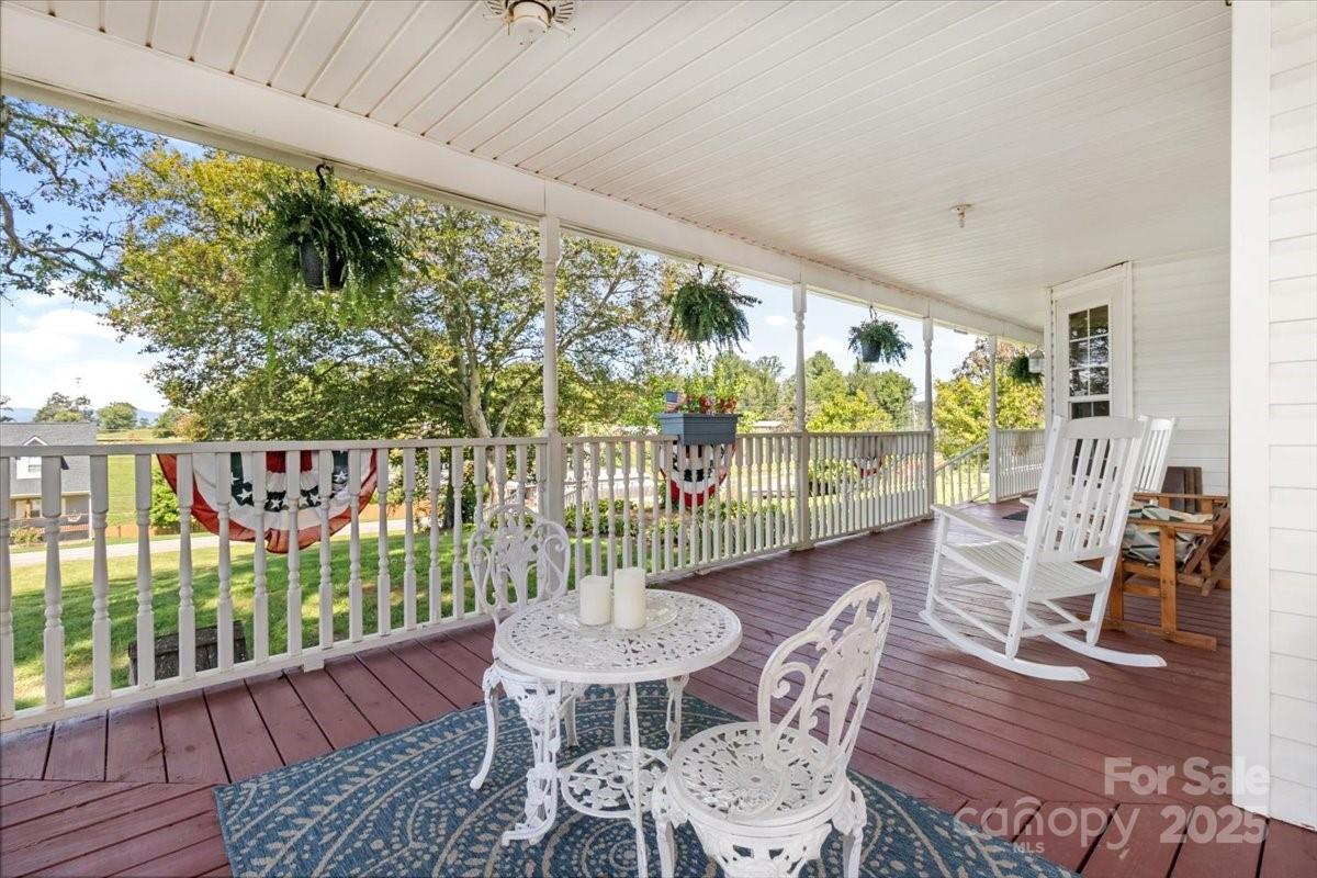 Weaverville 8 4296849h