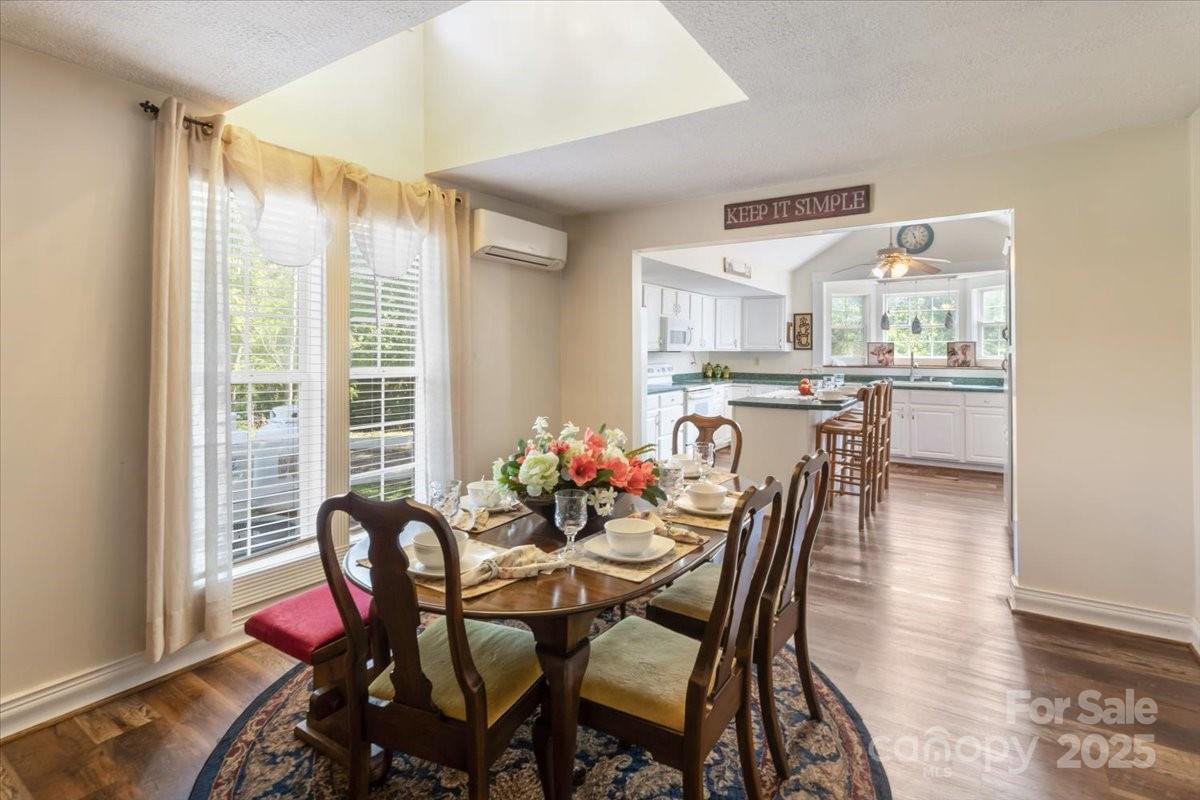 Weaverville 17 4296849q