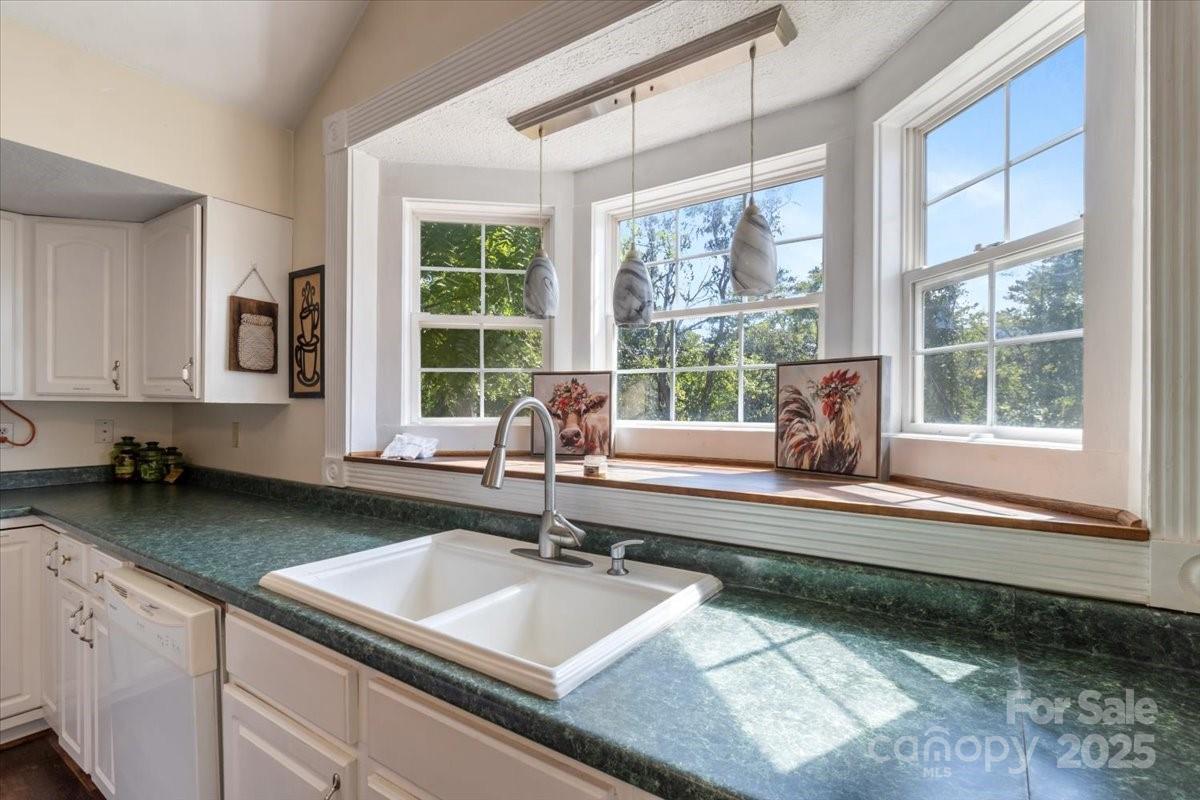 Weaverville 21 4296849u