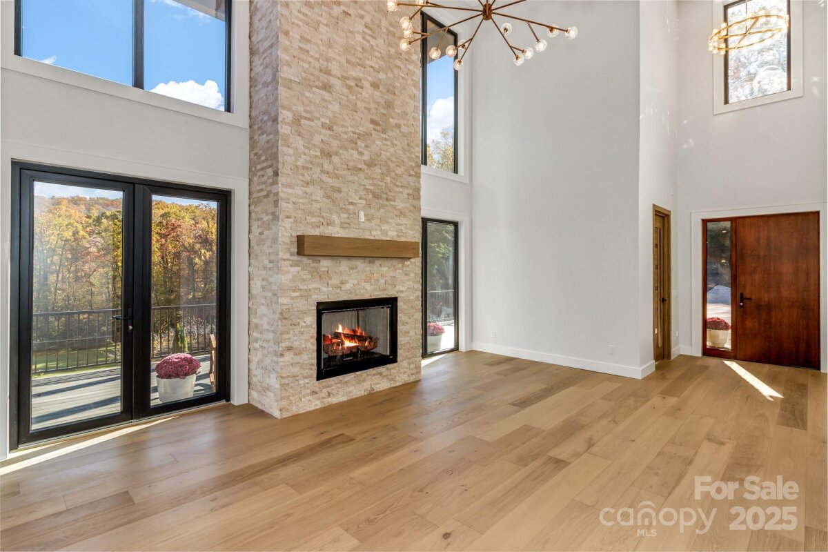 Avery Creek 7 4296930g