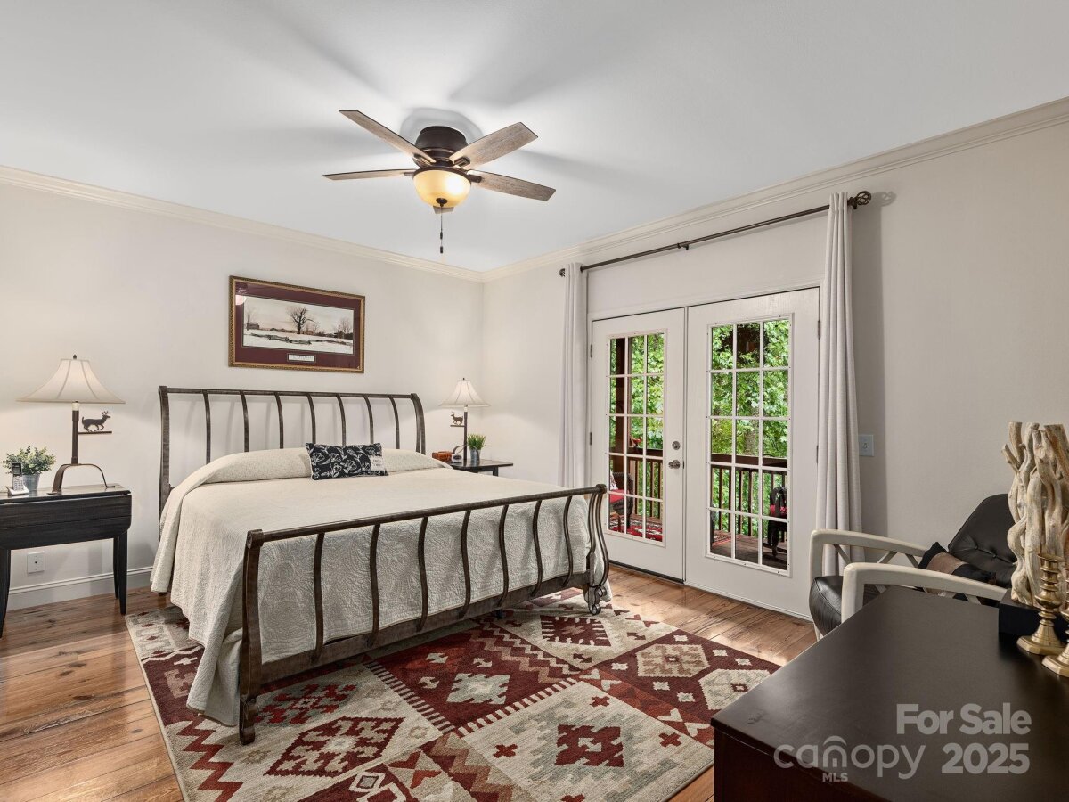 Weaverville 16 4297293p