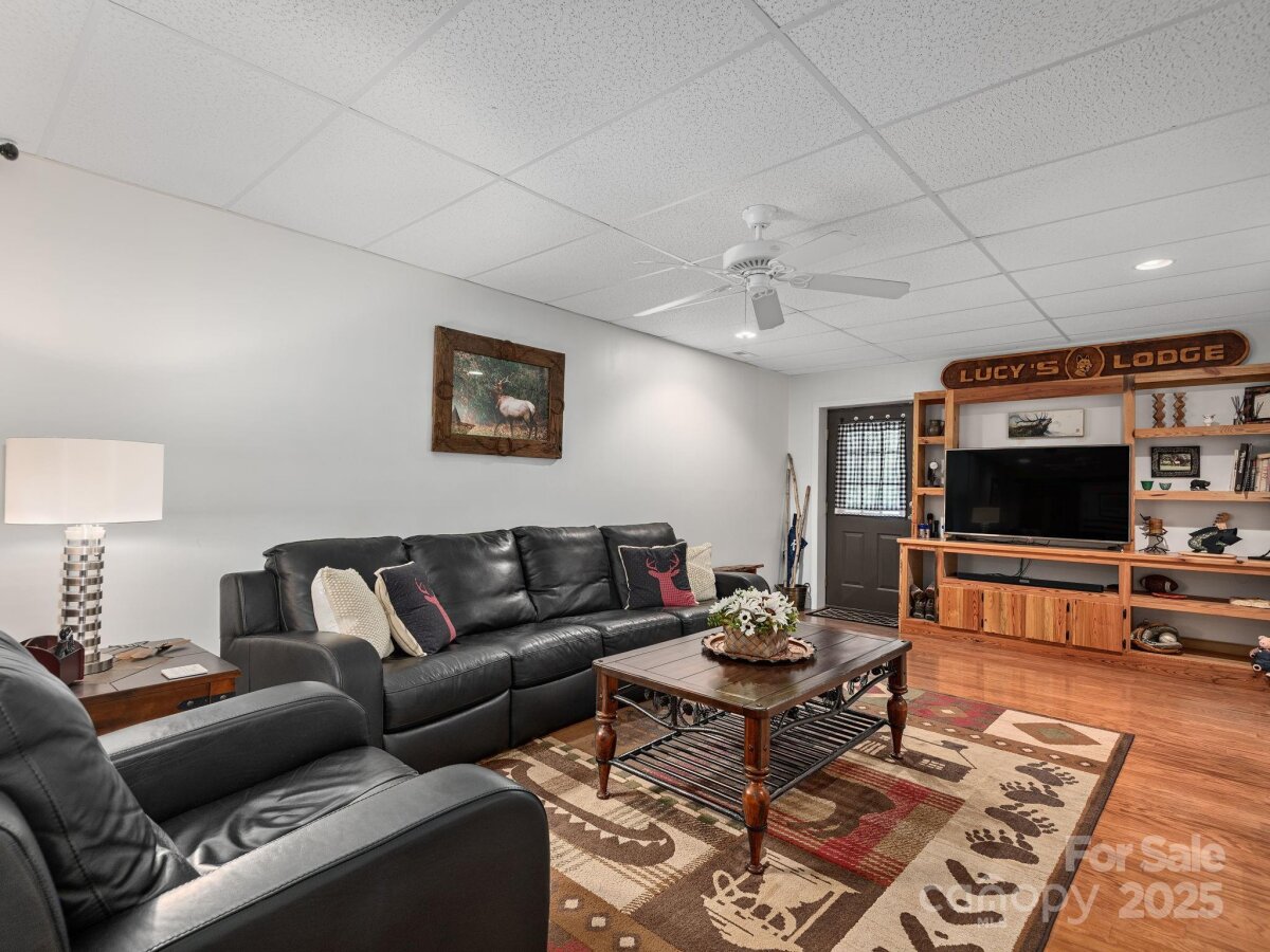 Weaverville 20 4297293t