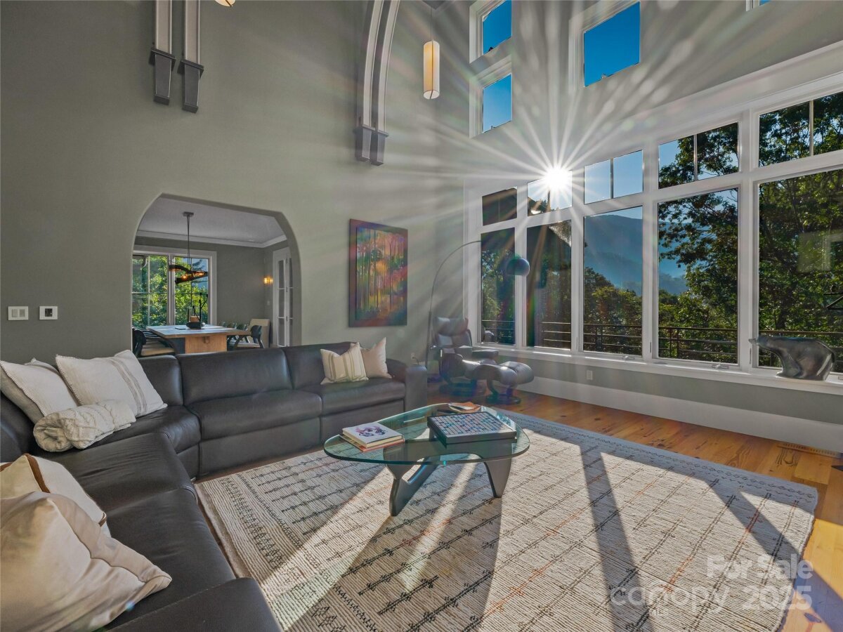 Weaverville 9 4299156i