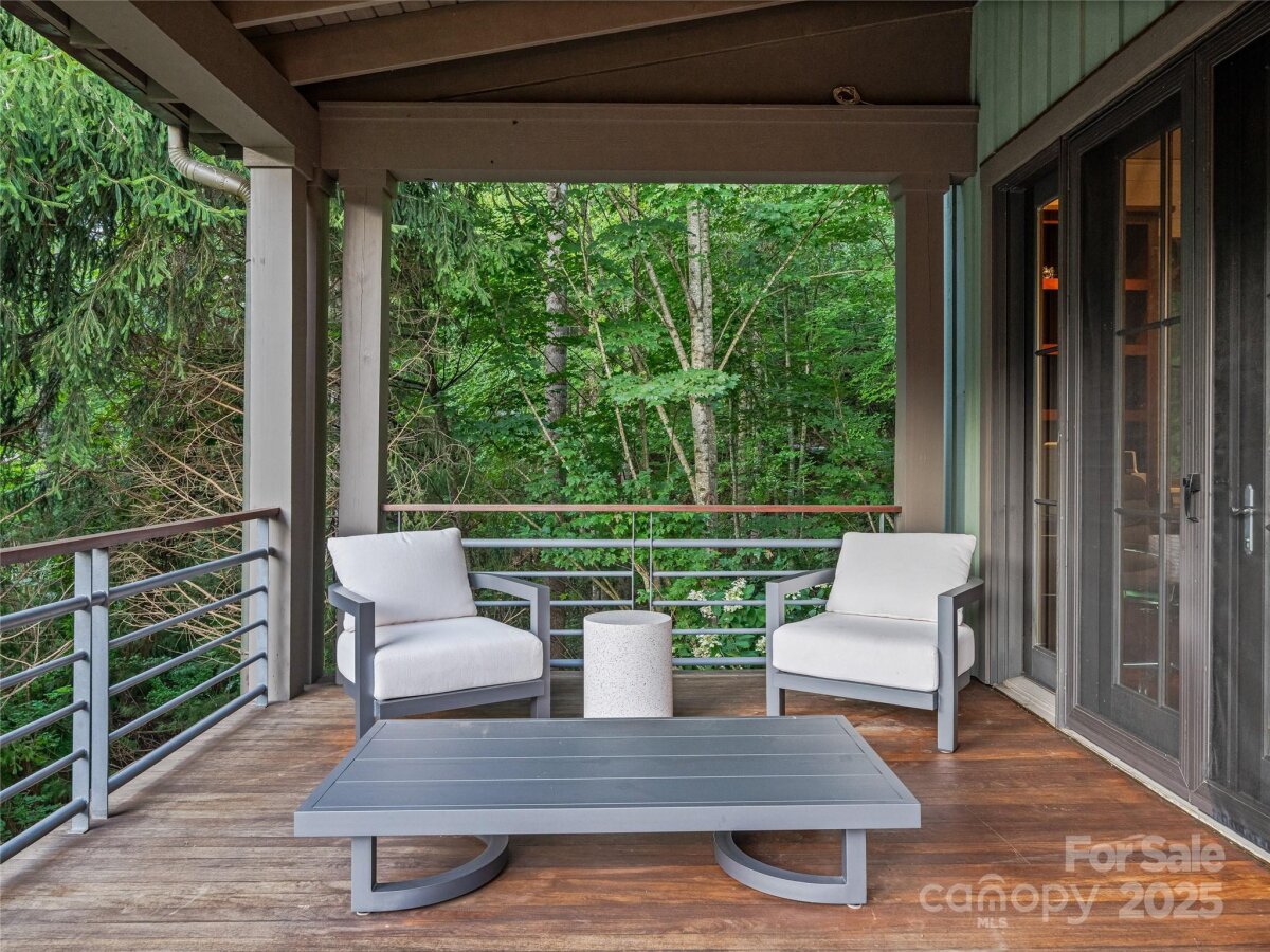 Weaverville 12 4299156l