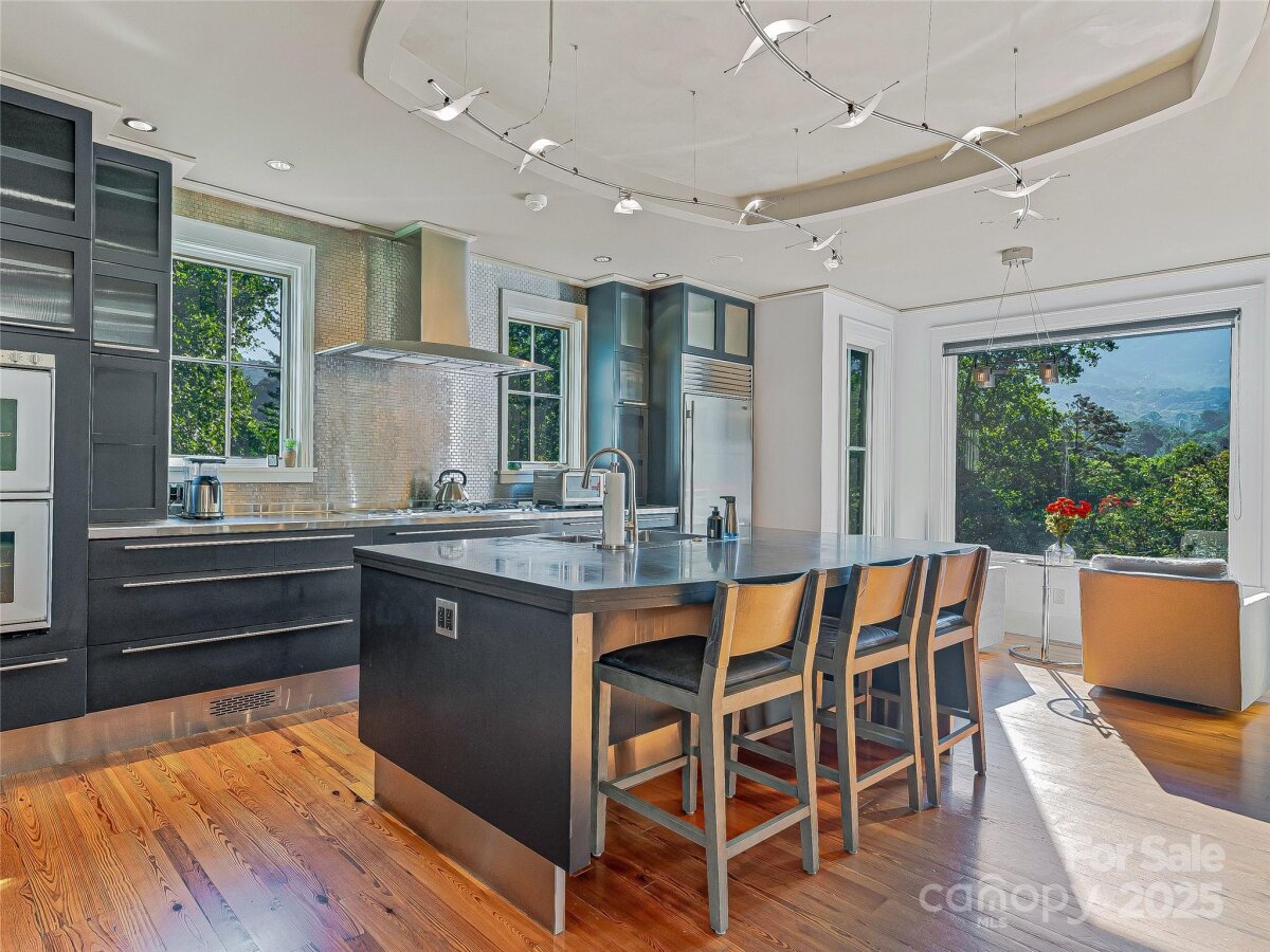 Weaverville 14 4299156n