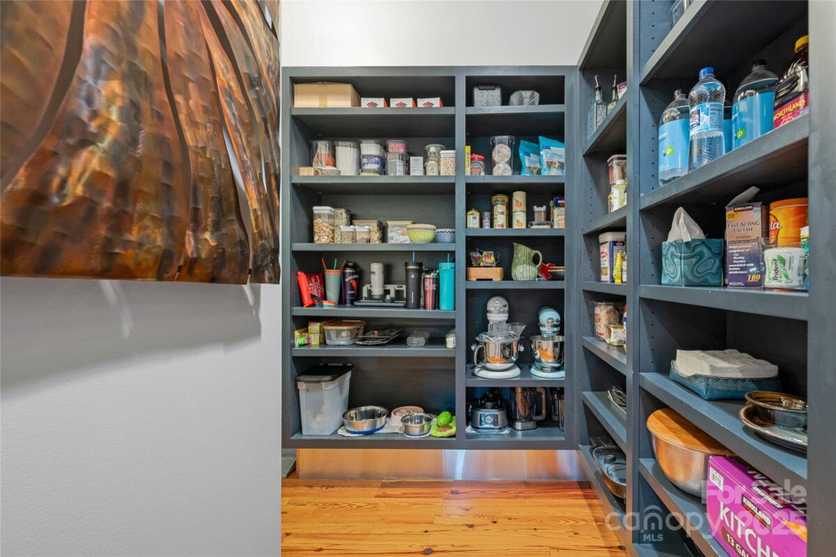 Weaverville 17 4299156q