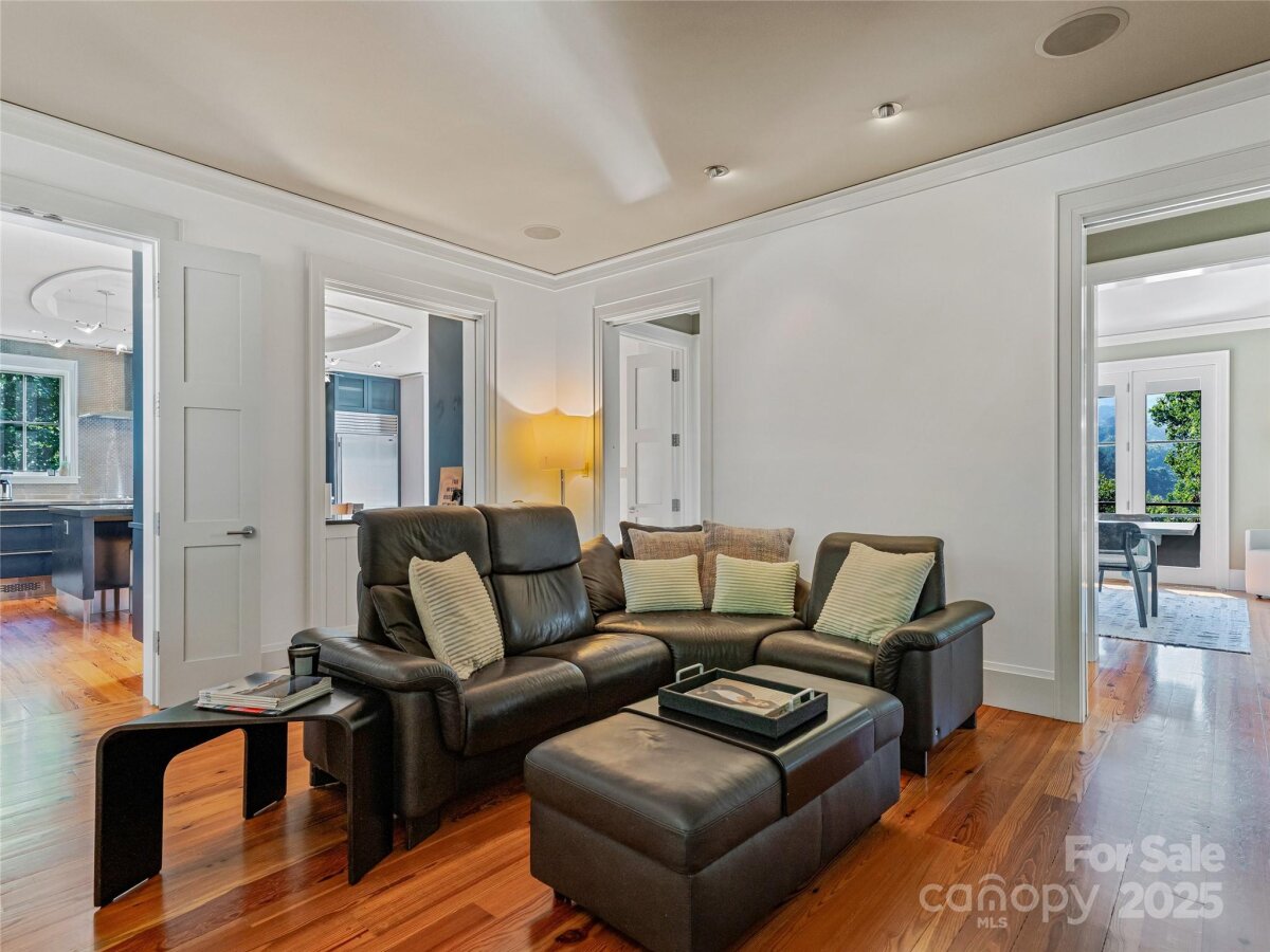 Weaverville 18 4299156r