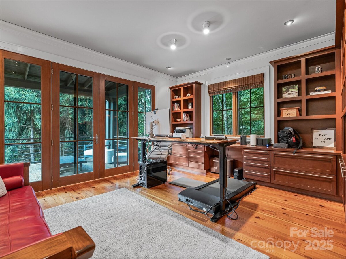 Weaverville 19 4299156s