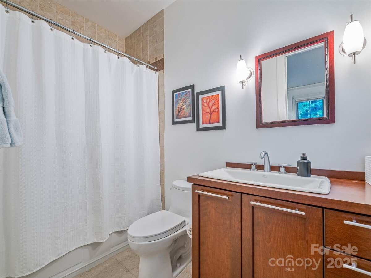 Weaverville 22 4299156v