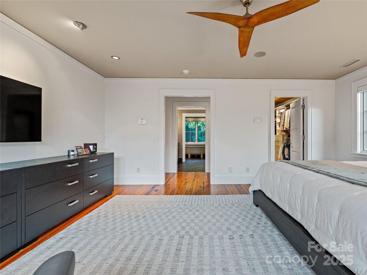 Weaverville 25 4299156y