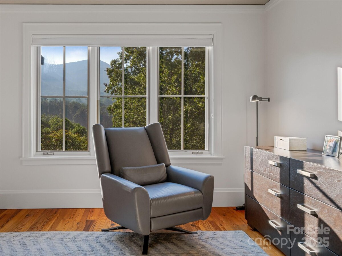 Weaverville 26 4299156z