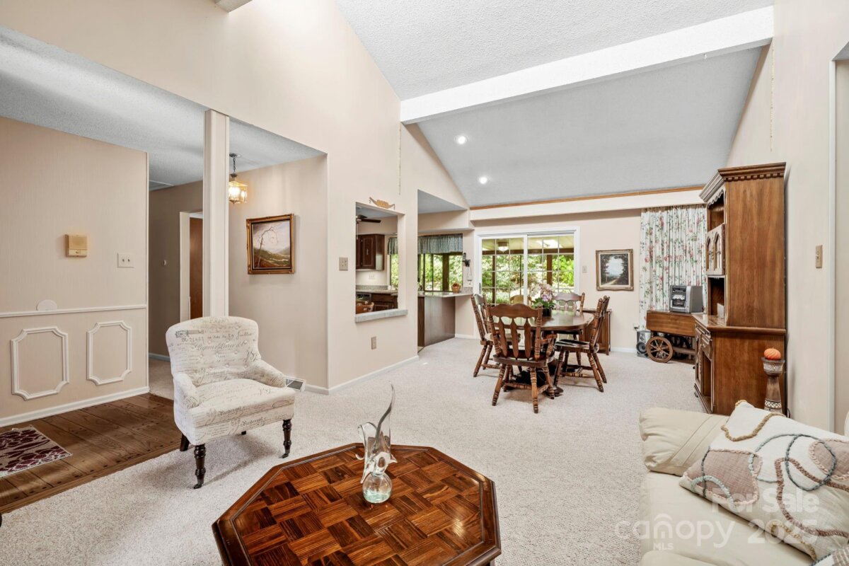 Avery Creek 5 4299721e