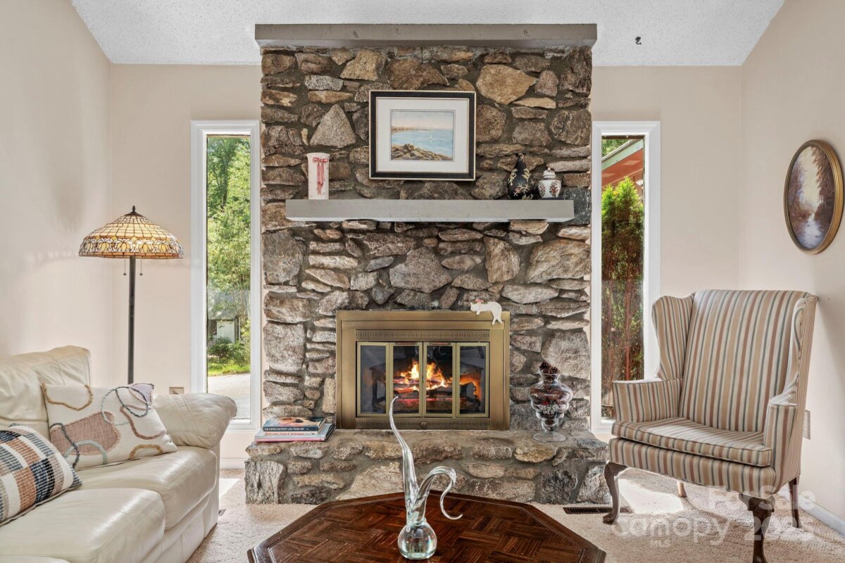 Avery Creek 7 4299721g