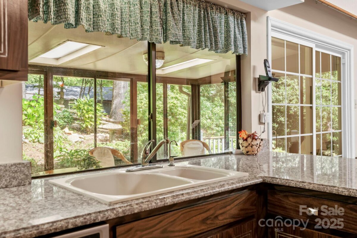 Avery Creek 13 4299721m