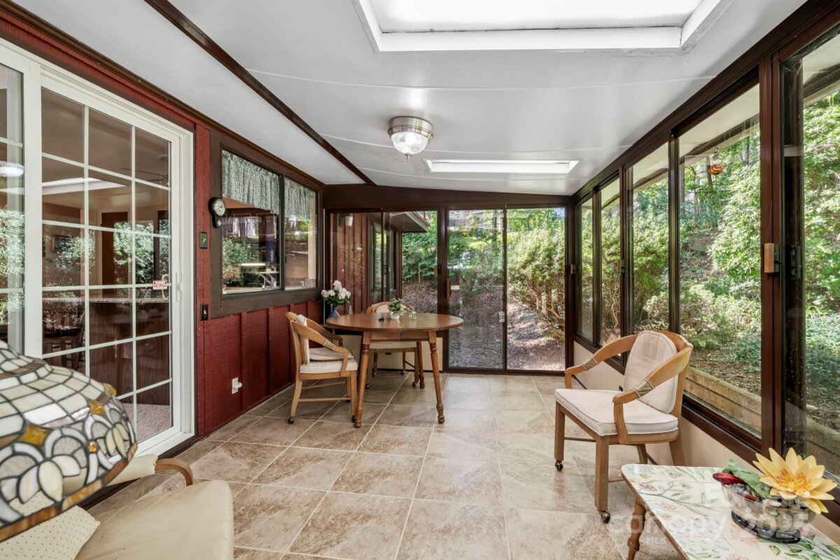 Avery Creek 16 4299721p