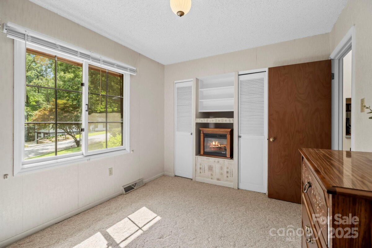 Avery Creek 22 4299721v