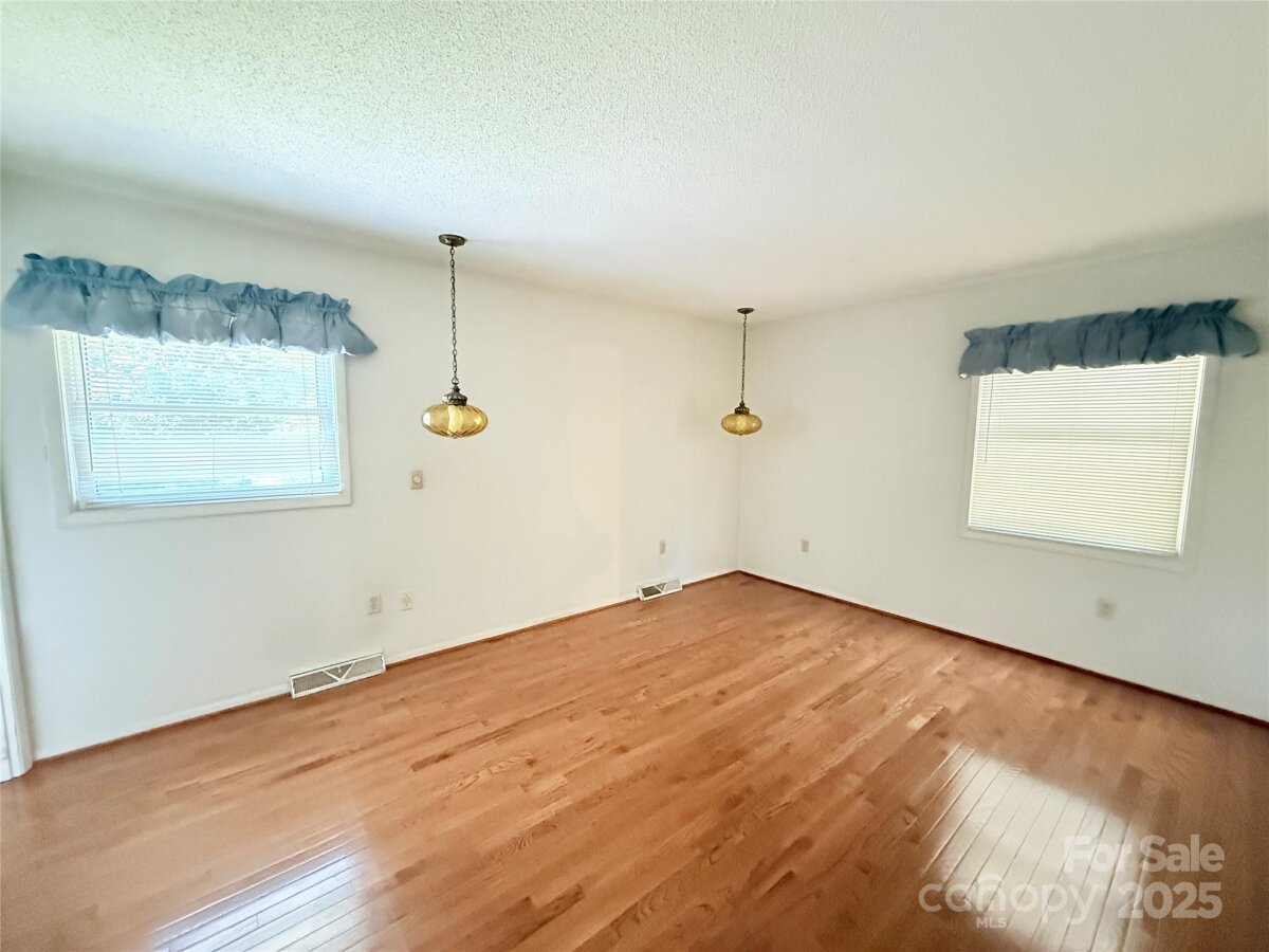 Avery Creek 13 4300321m