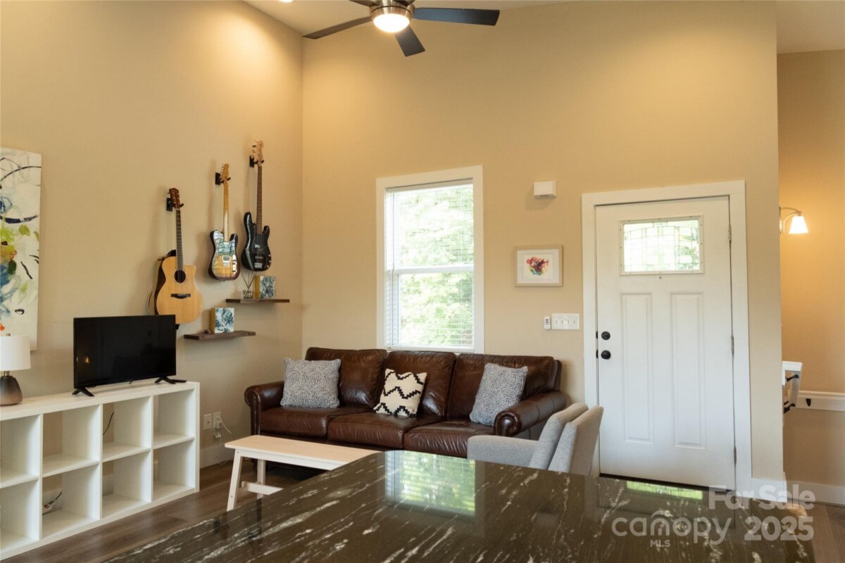 Weaverville 15 4300504o