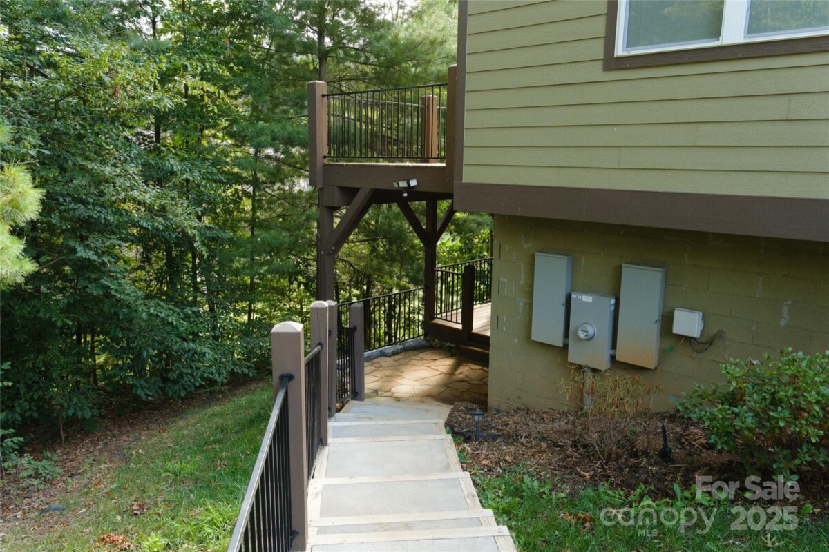 Weaverville 18 4300504r