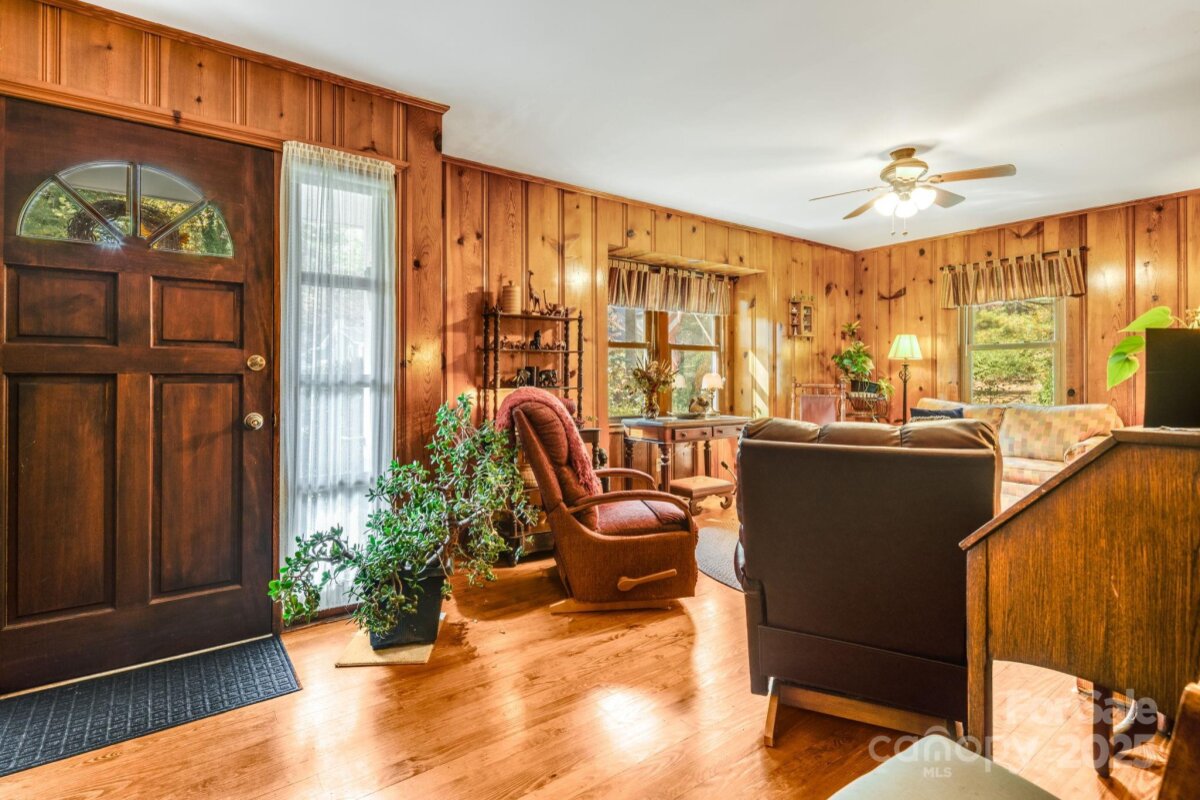 Flat Rock 5 4301582e