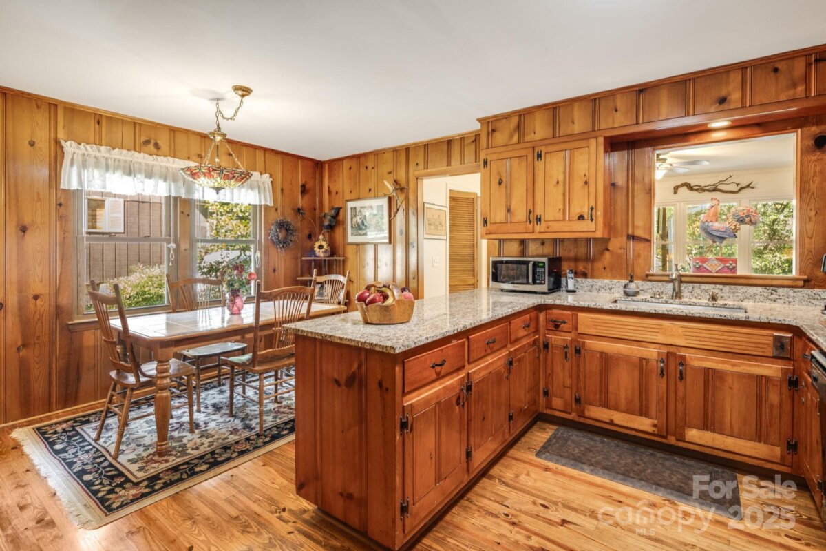 Flat Rock 11 4301582k