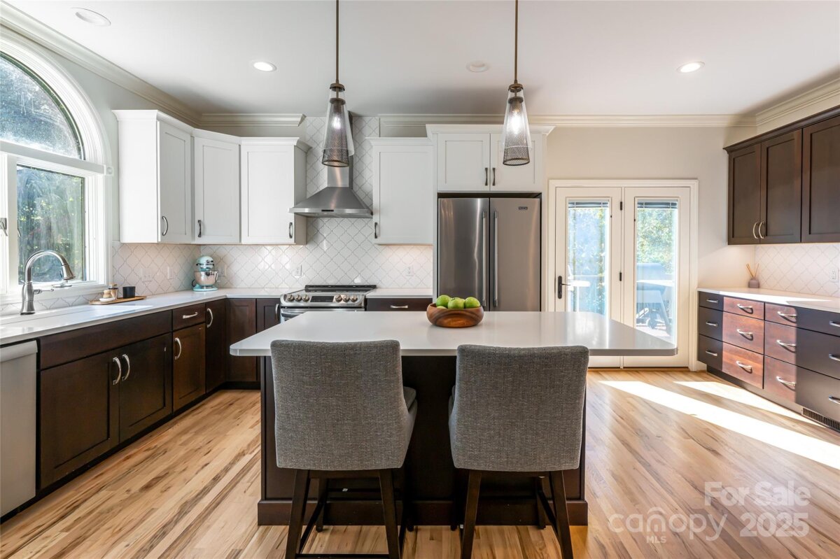 Weaverville 4 4301928d