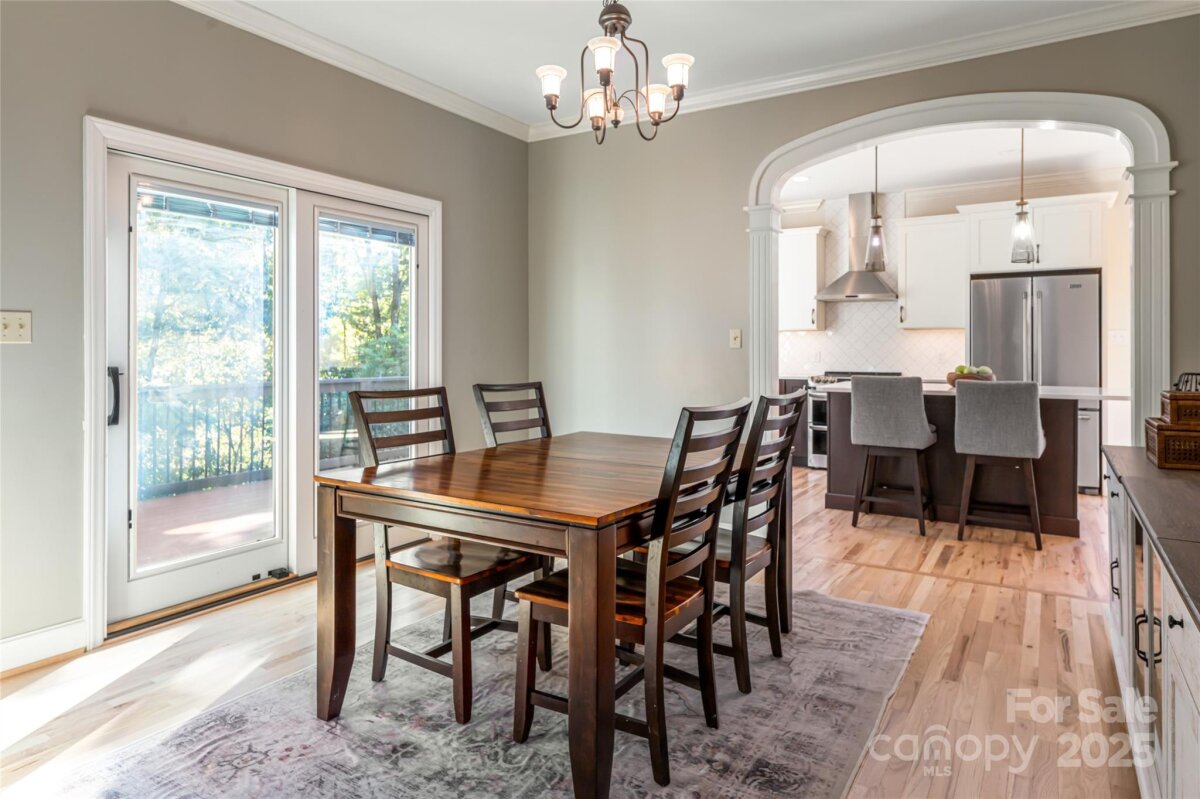 Weaverville 12 4301928l