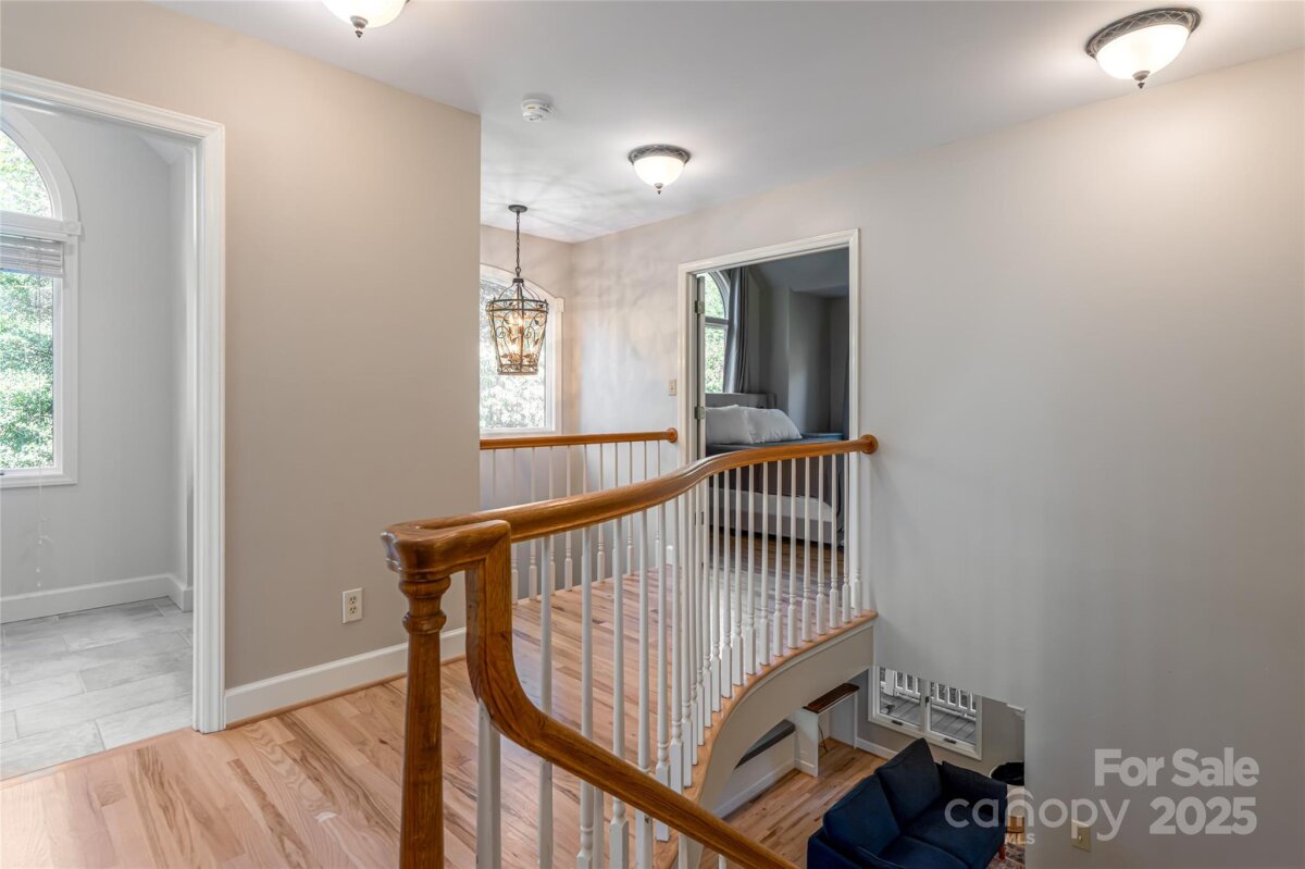 Weaverville 20 4301928t