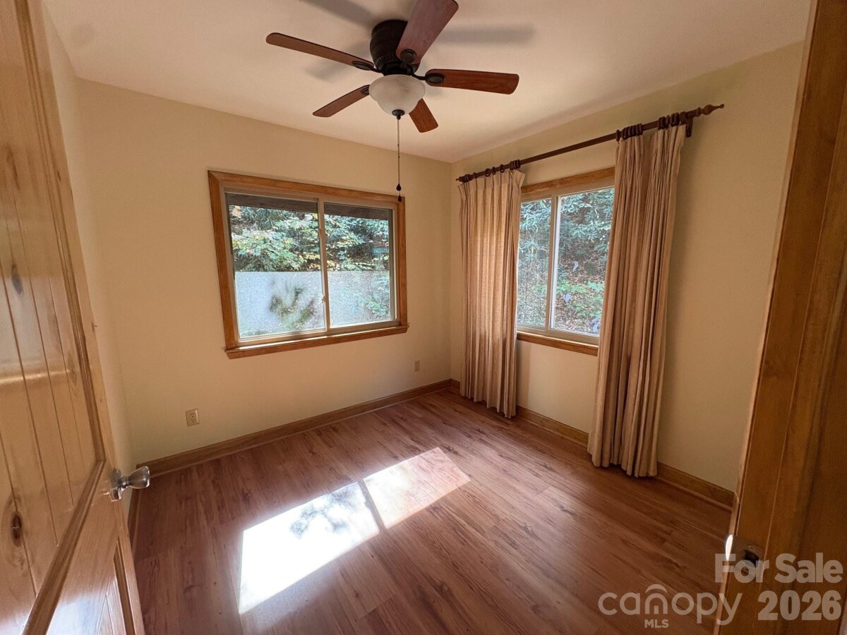 Leicester 18 4302642r