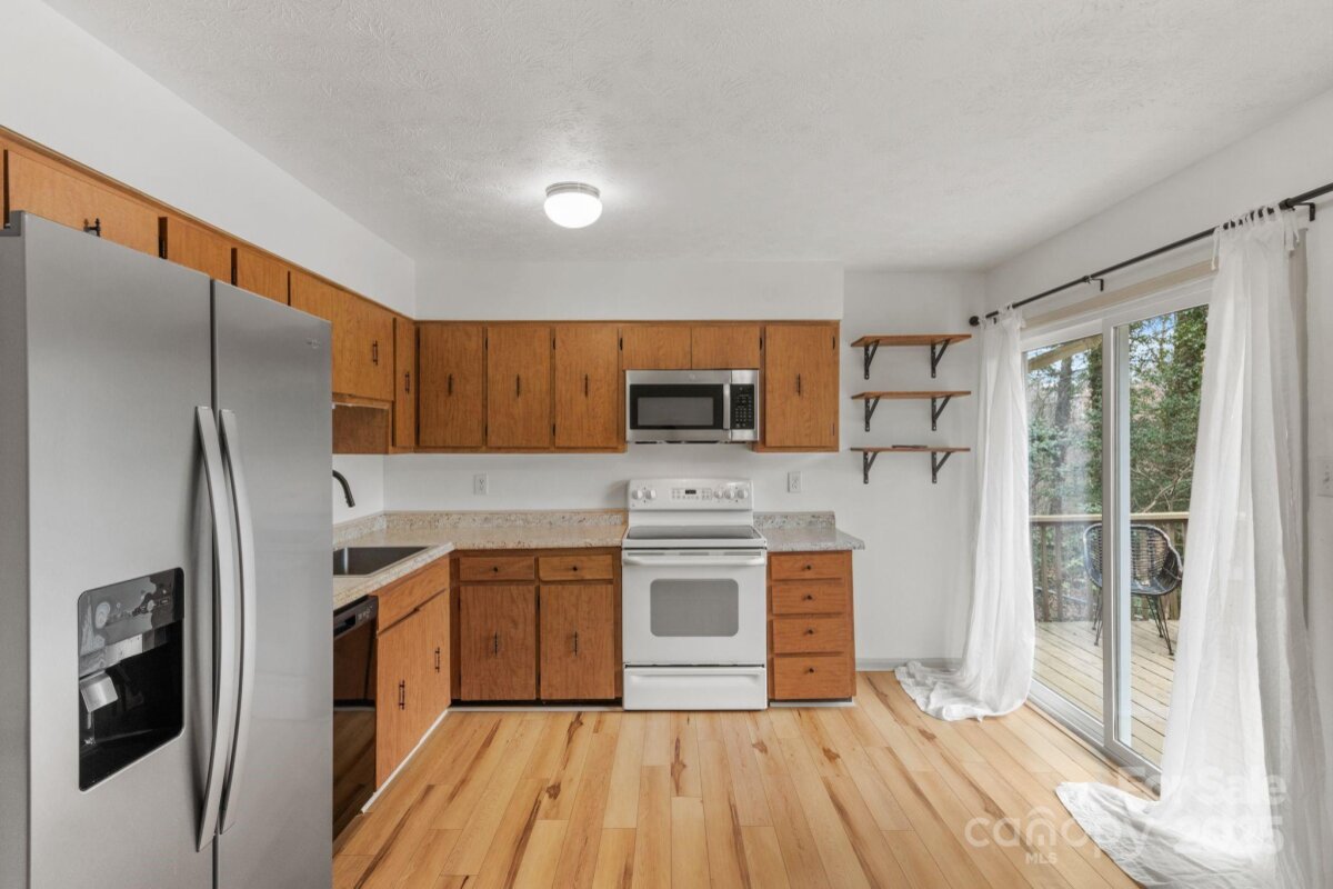 Avery Creek 12 4302662l