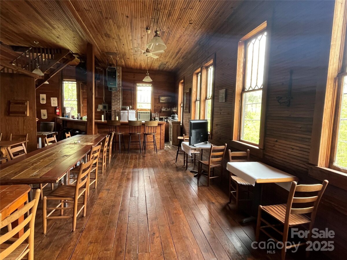 Weaverville 3 4302920c