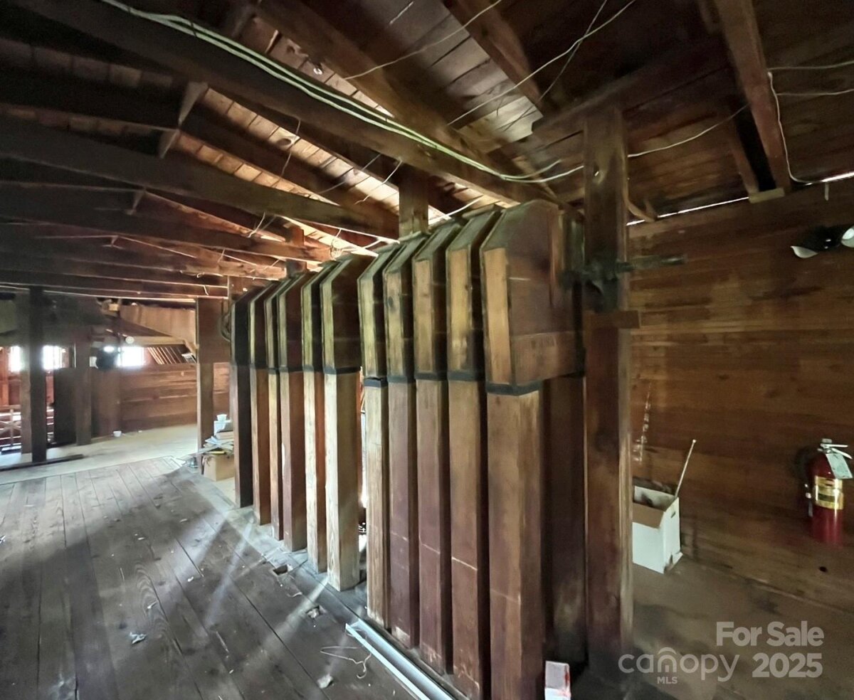 Weaverville 12 4302920l