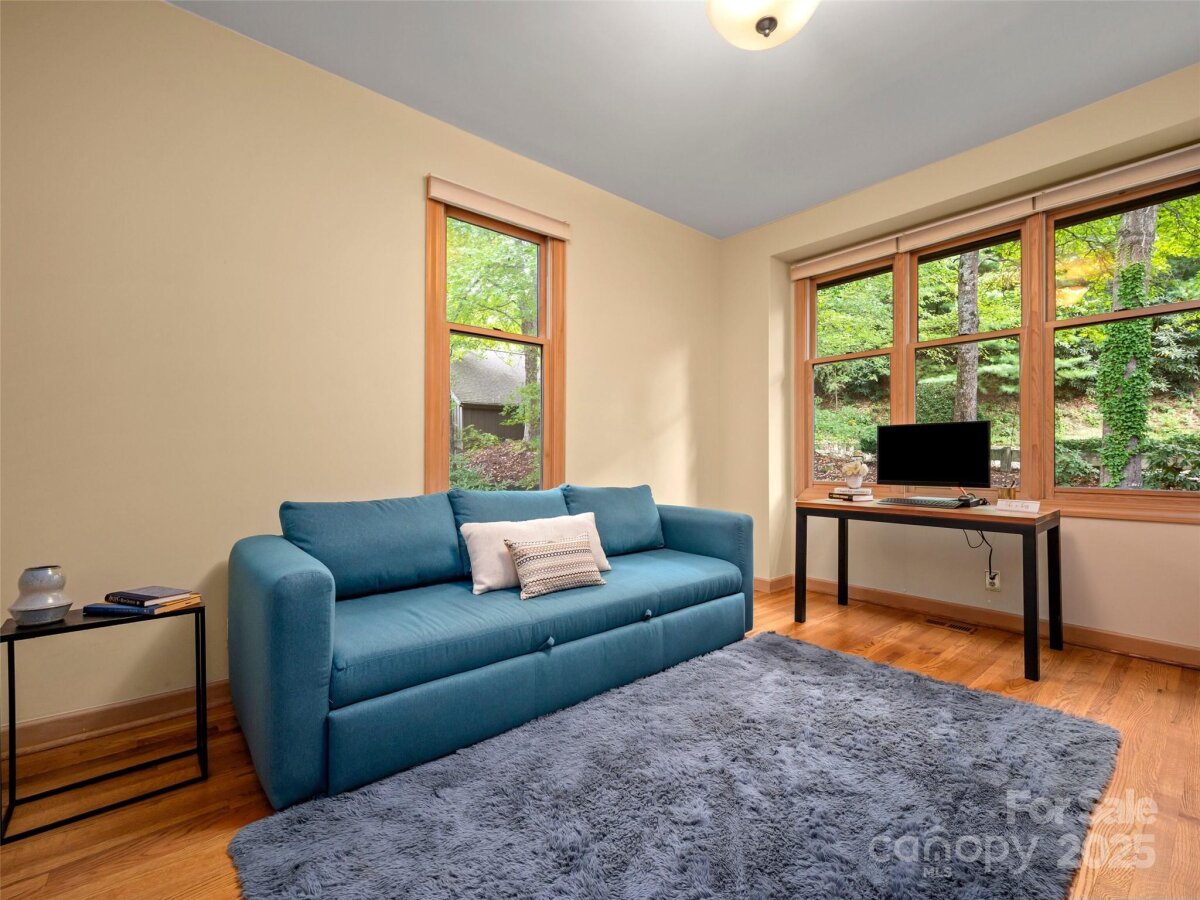 Hendersonville 20 4304370t