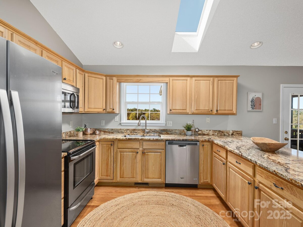 Weaverville 14 4305199n