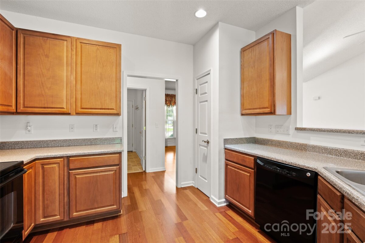 Avery Creek 15 4305372o