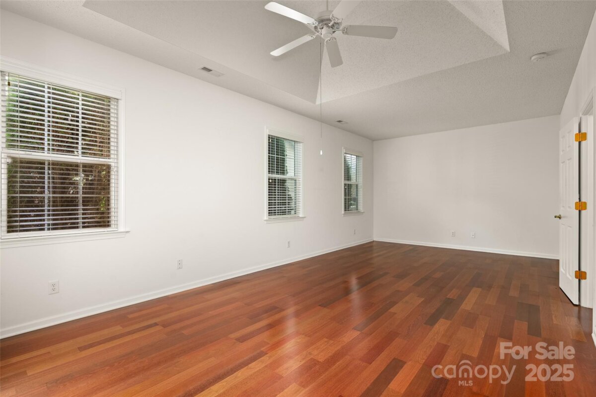 Avery Creek 16 4305372p