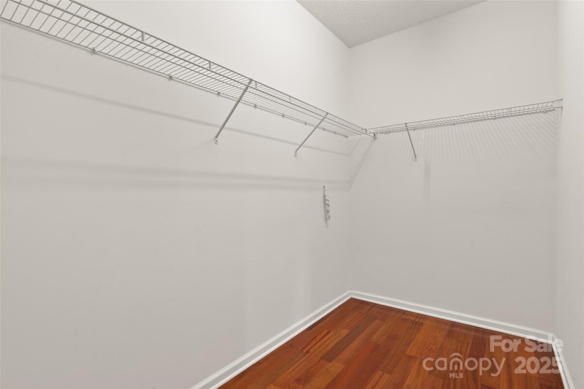 Avery Creek 19 4305372s