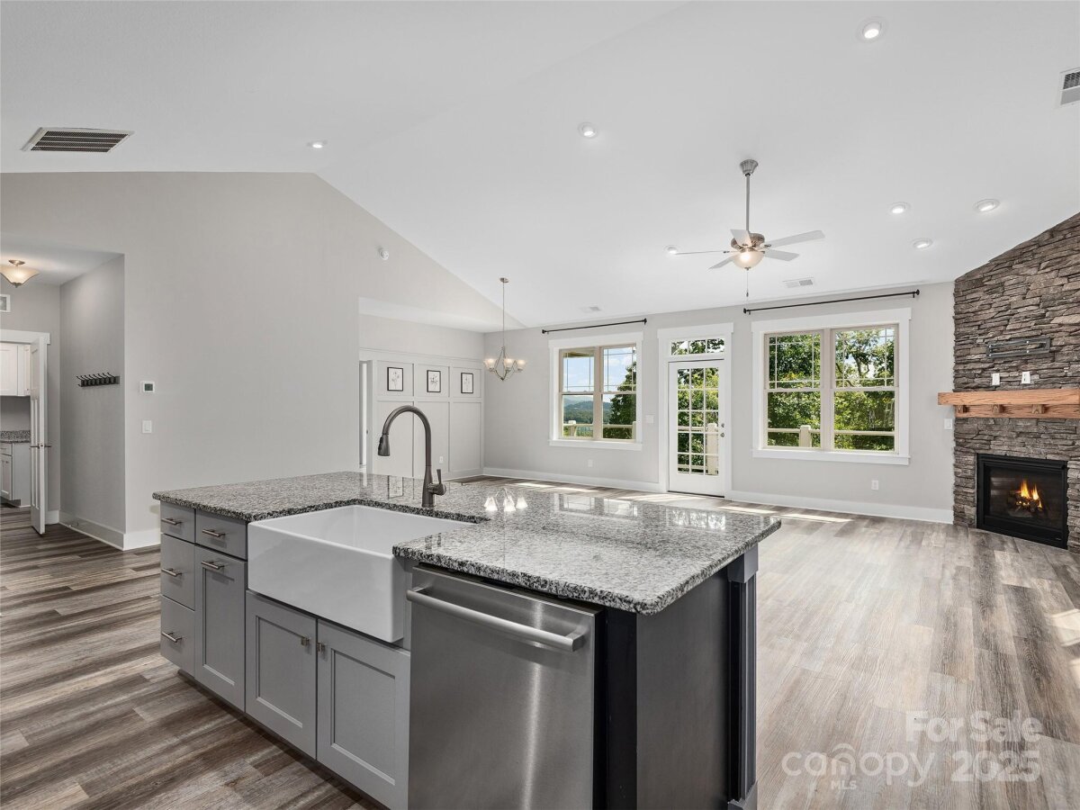 Avery Creek 14 4305400n