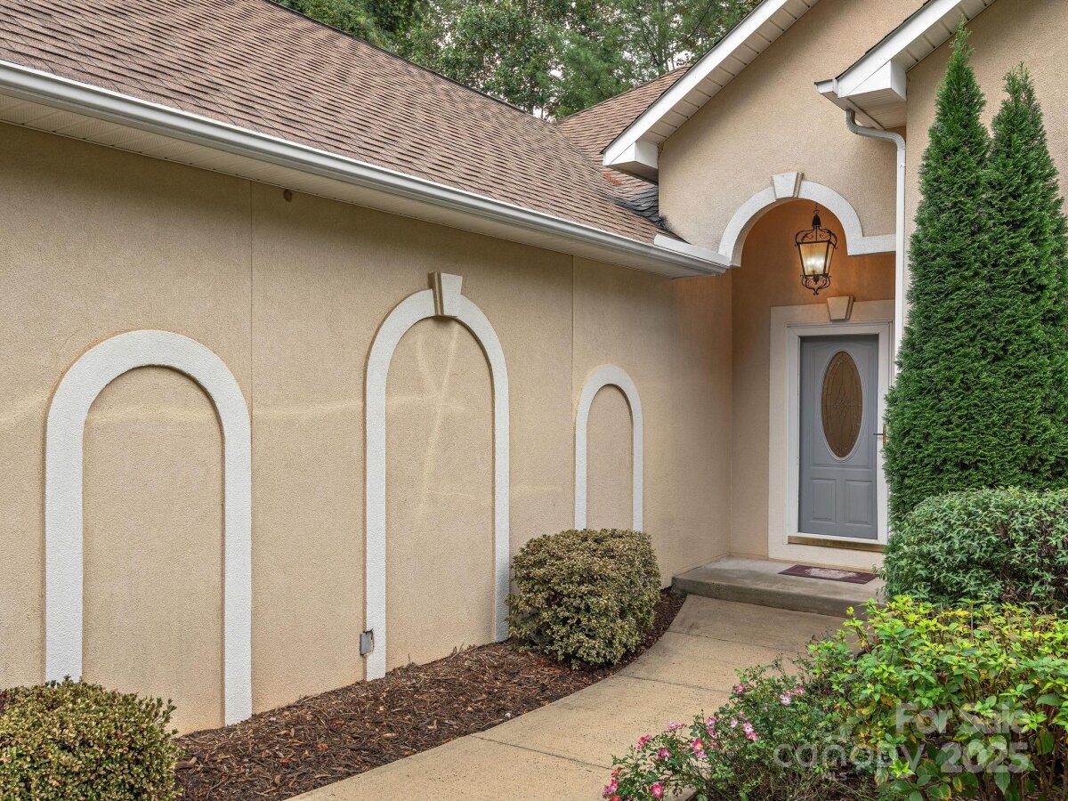 Avery Creek 3 4305639c