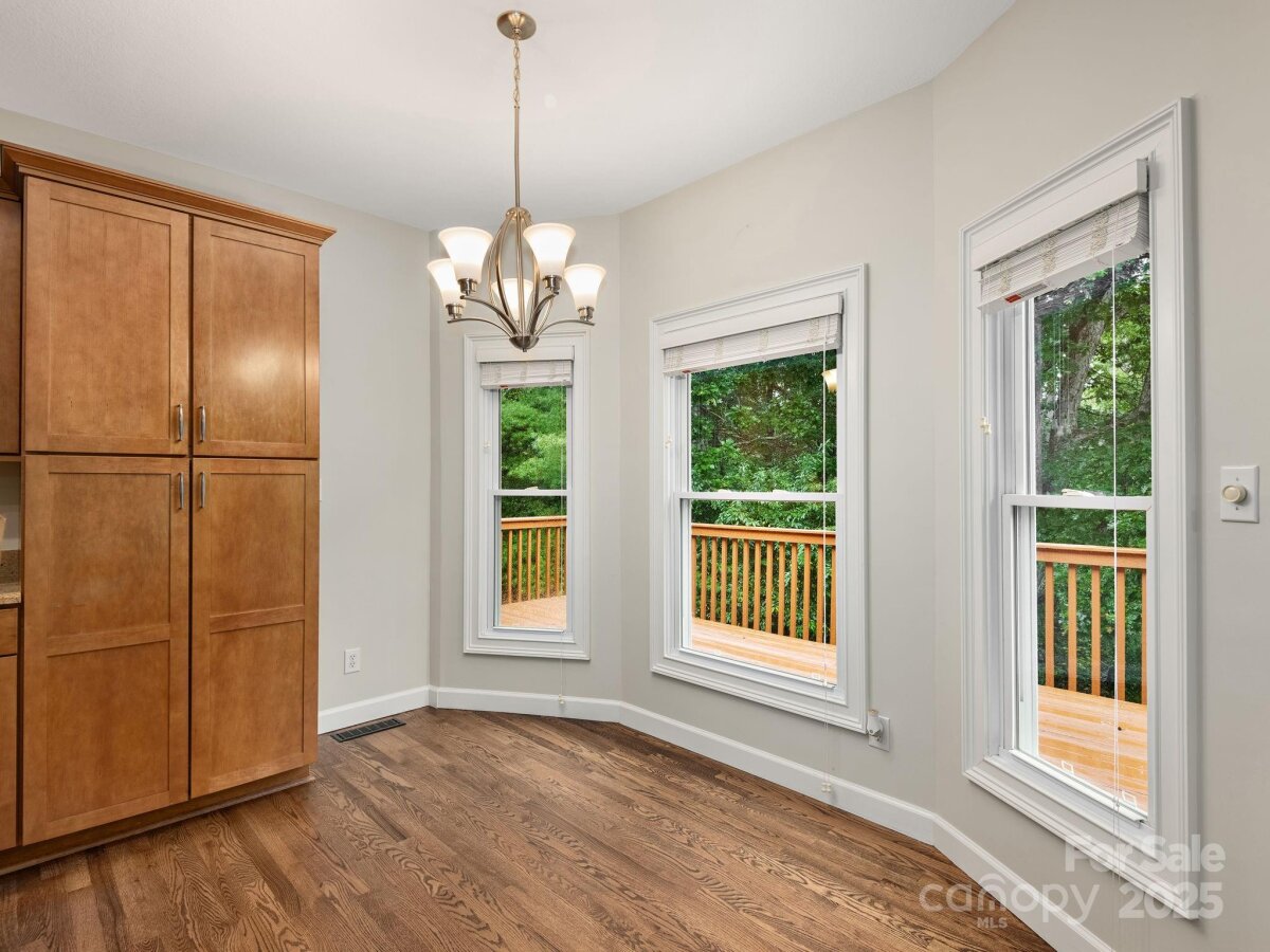 Avery Creek 11 4305639k